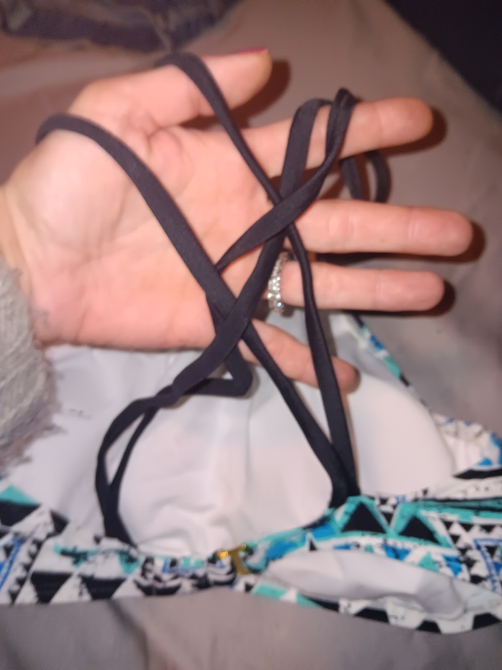 Geometric Print Two-Piece Bikini Set in Turquoise & Black - Picture 4 of 4